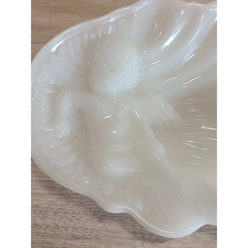 Vintage Avon Milk Glass Angel Cherub Shell Dish Soap Trinket Tray Vanity Decor